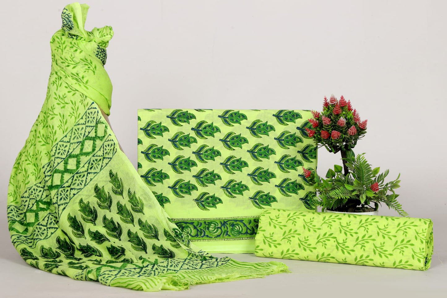 Hand Block Bagru and Sanganeri Printed Cotton 3PC Unstiched Suit With Chiffon Dupatta